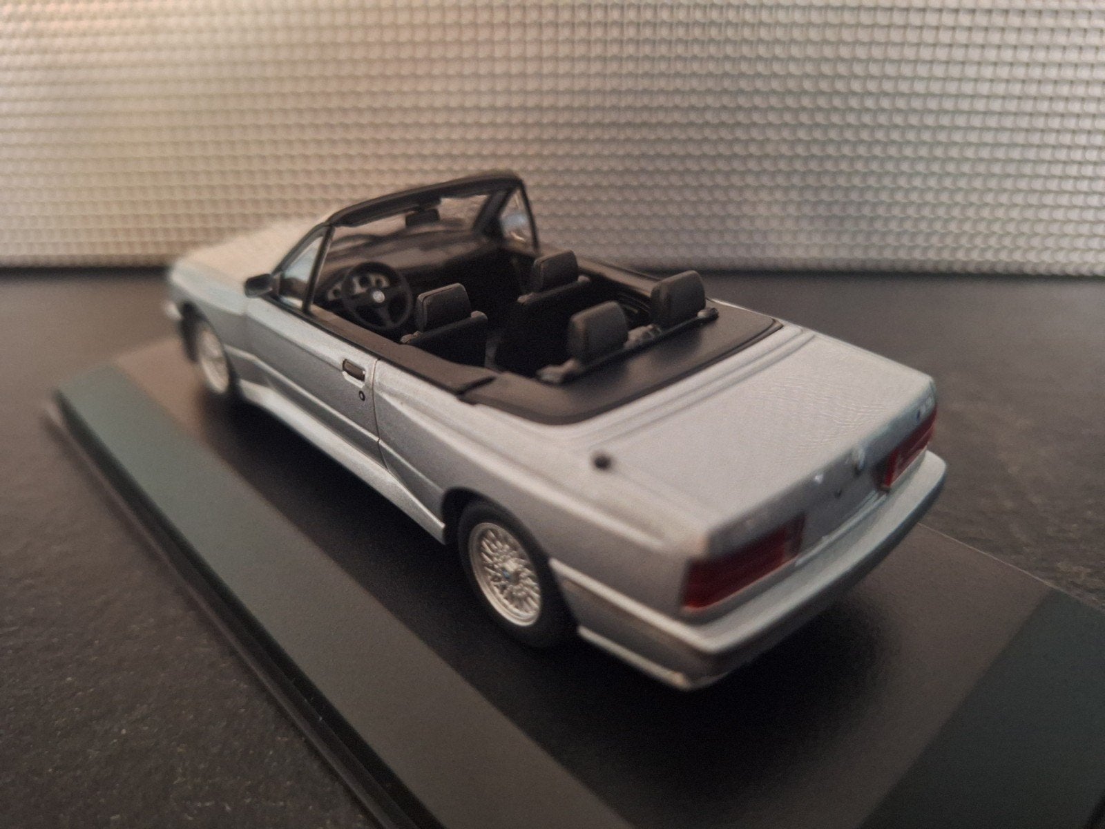BMW M3 E30 Cabriolet 1988 Schaal 1:43, Overige merken, Nieuw, Ophalen of Verzenden, Maxichamps