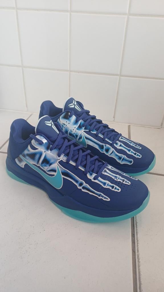 nike kobe 5 protro x-ray eur46/us12, Kleding | Heren, Schoenen, Ophalen of Verzenden, Nieuw, Wit, Sportschoenen