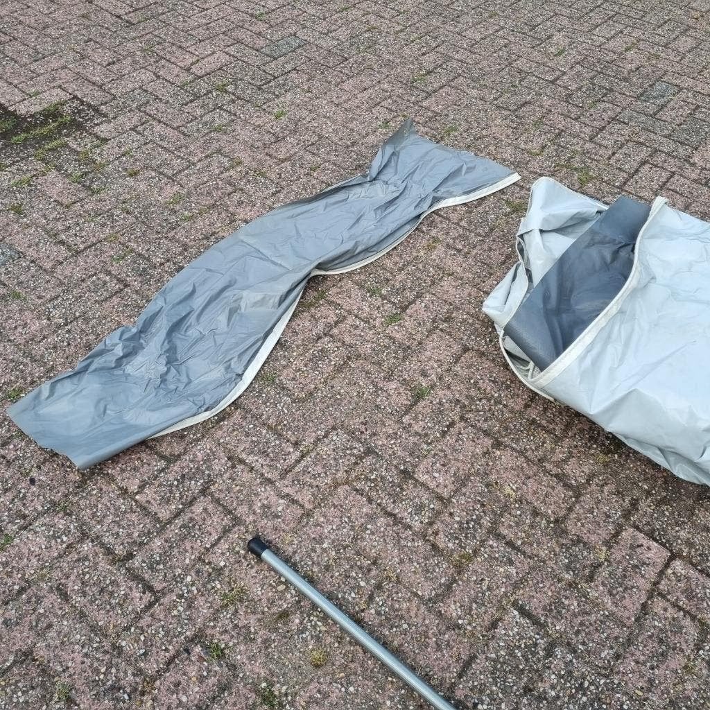 kleine voortent wintertent voor caravan of camper, Ophalen of Verzenden, Zo goed als nieuw, Tot en met 4
