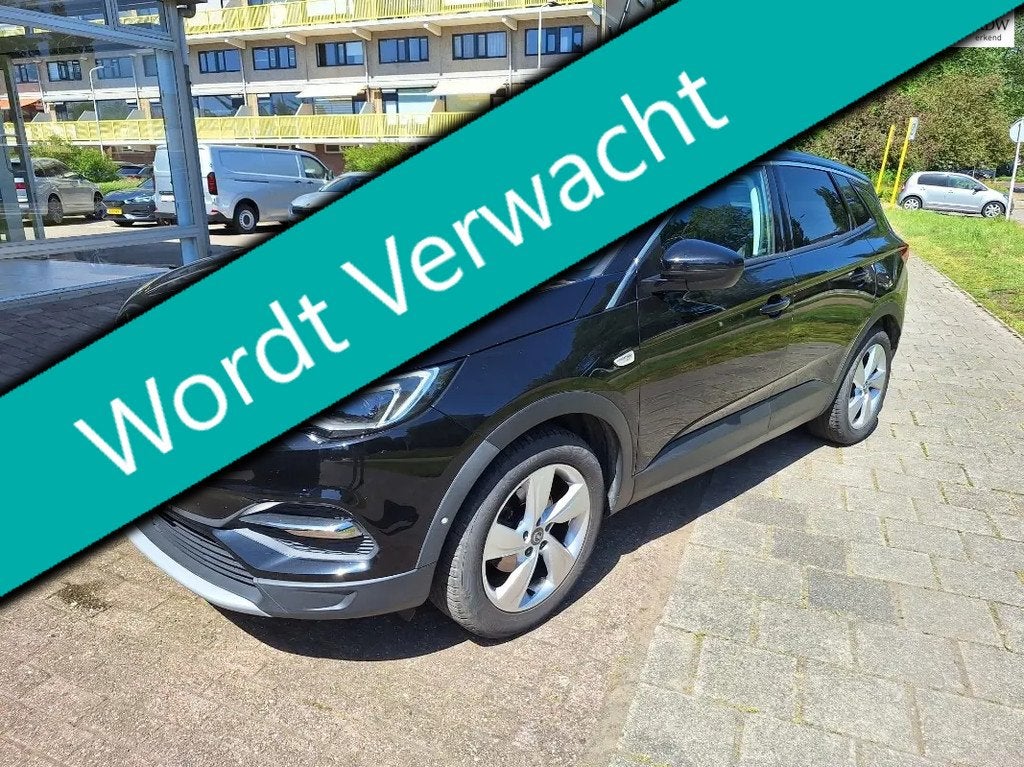 Opel Grandland X 1.2 Turbo Innovation Automaat LED Navi Trek, Auto's, Opel, Gebruikt, 1199 cc, Leder en Stof, Zwart