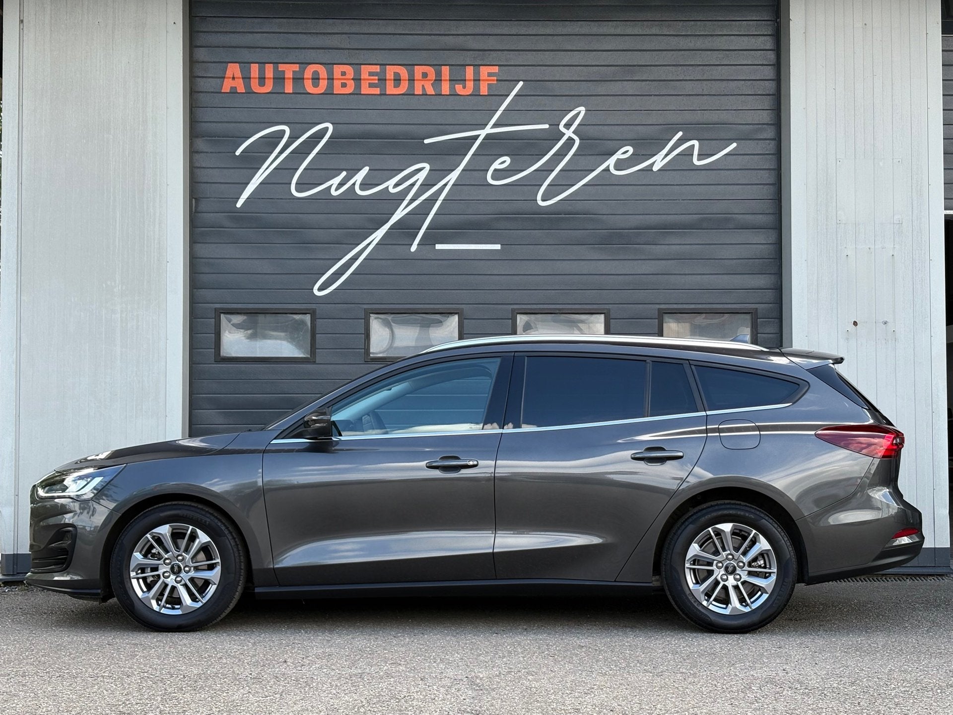 Ford Focus Wagon 1.0 EcoBoost Hybrid Titanium|1e eigenaar|Gr, Auto's, Gebruikt, Origineel Nederlands, Handgeschakeld, 19 km/l