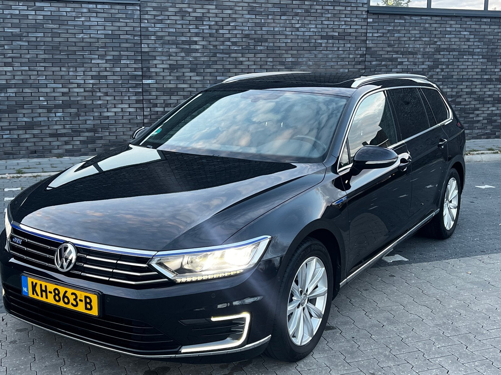 Volkswagen Passat GTE Highline, Panoramadak, ACC, CarPlay, Auto's, Volkswagen, Zwart, 4 cilinders, Lichtsensor, Zwart