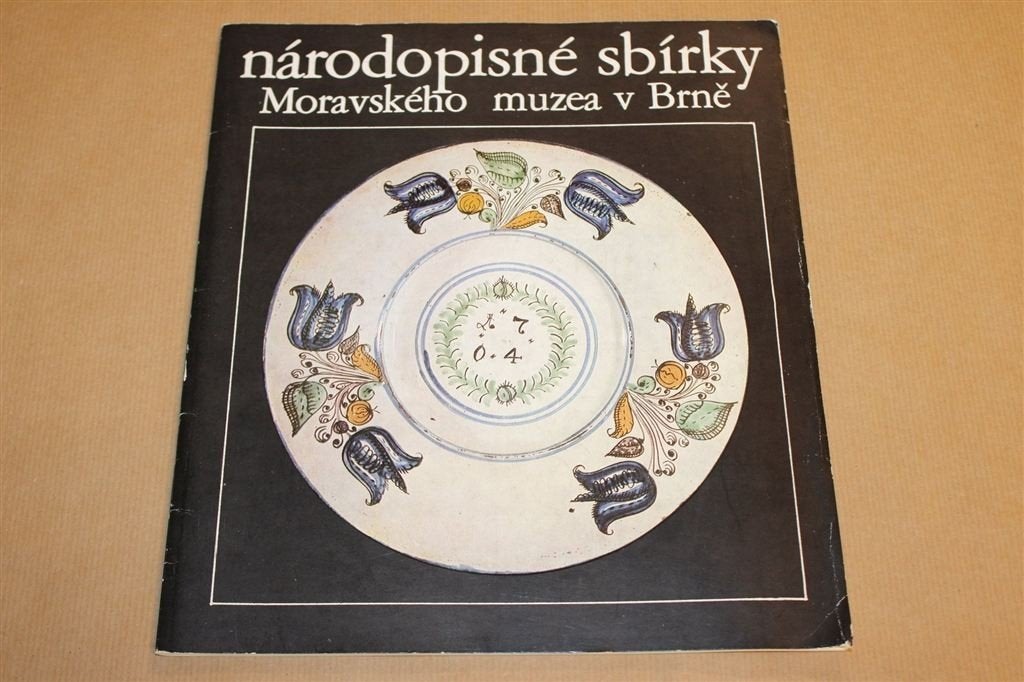 Národopisné Sbírky — Moravisch Museum Brno, Tsjechië, Ophalen of Verzenden, Gelezen, Europa