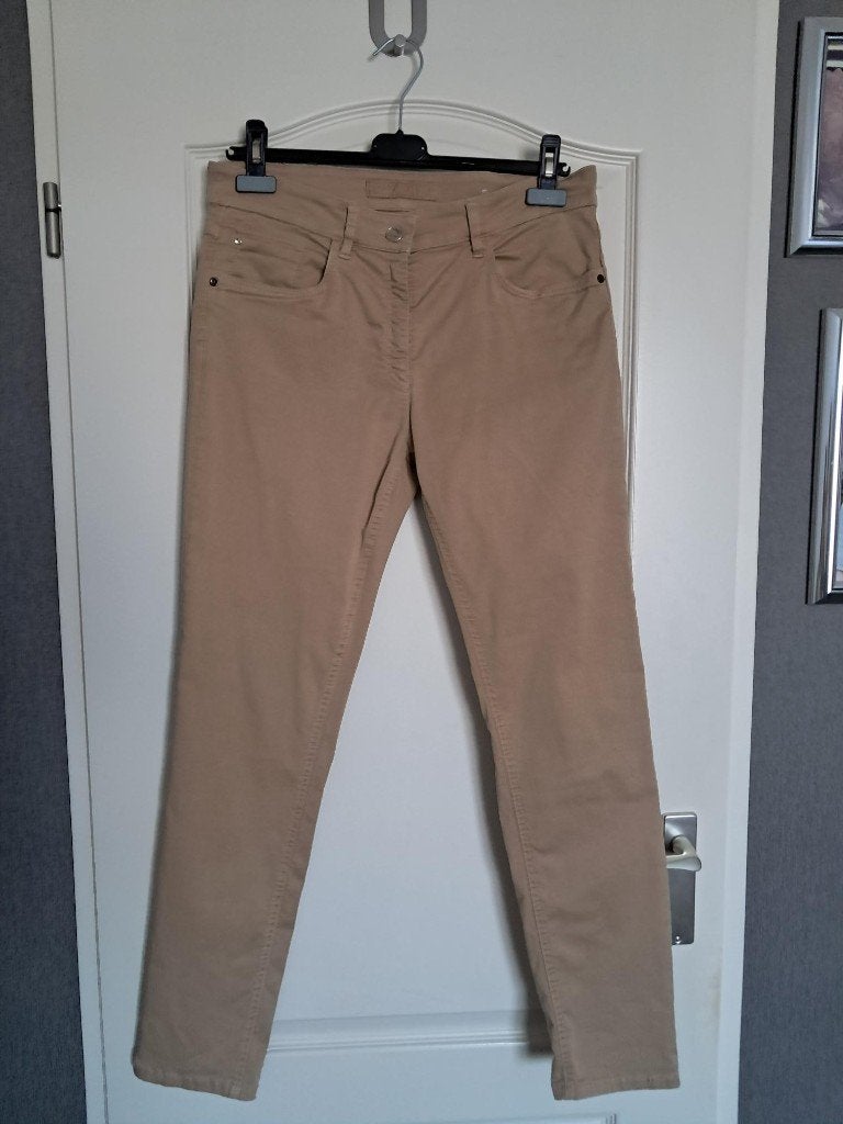Broek Zerres Maat : 40 Kleur: Beige Model : Sarah  (Stretch), Maat 38/40 (M), Beige, Ophalen of Verzenden, Zo goed als nieuw