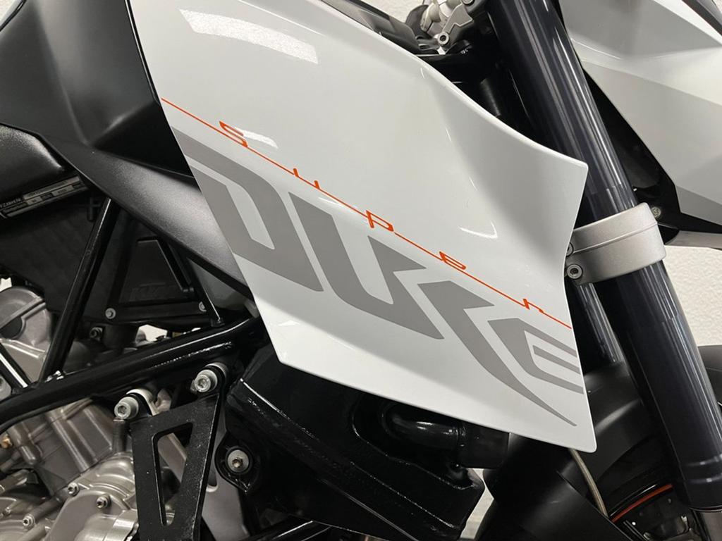 ️KTM 990 SUPER DUKE 990SUPERDUKE (2010)️, 2 cilinders, KTM, Motorrijbewijs A, Bedrijf