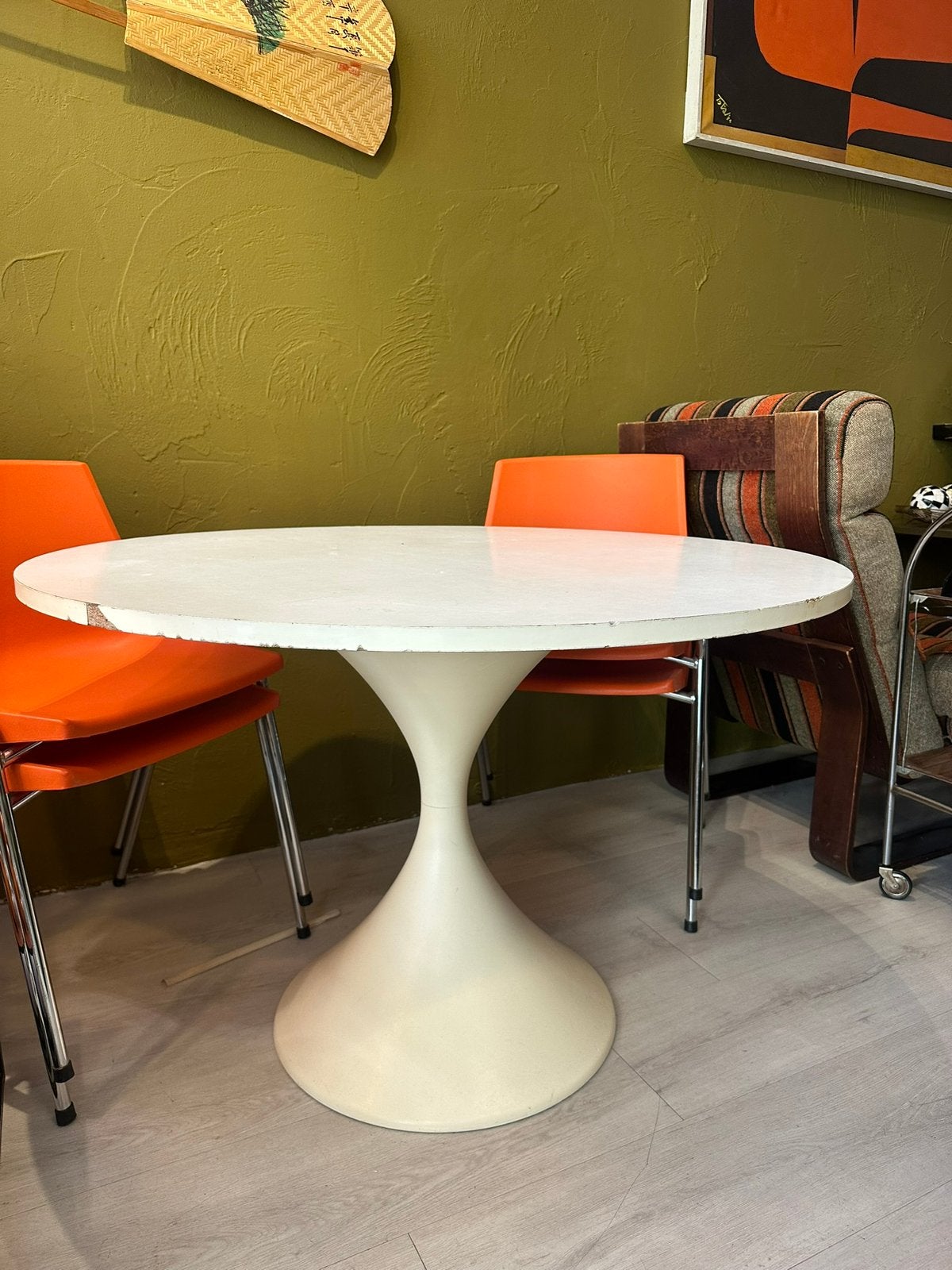 Vintage ronde tafel, Huis en Inrichting, Tafels | Eettafels, Ophalen, 100 tot 150 cm, Rond, Zo goed als nieuw