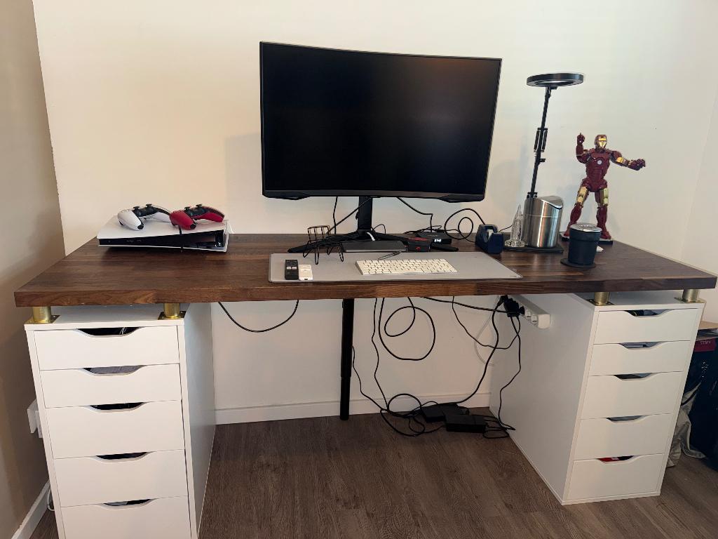 Complete bureau / gaming setup te koop, Ophalen, Zo goed als nieuw, Met monitor, Gaming