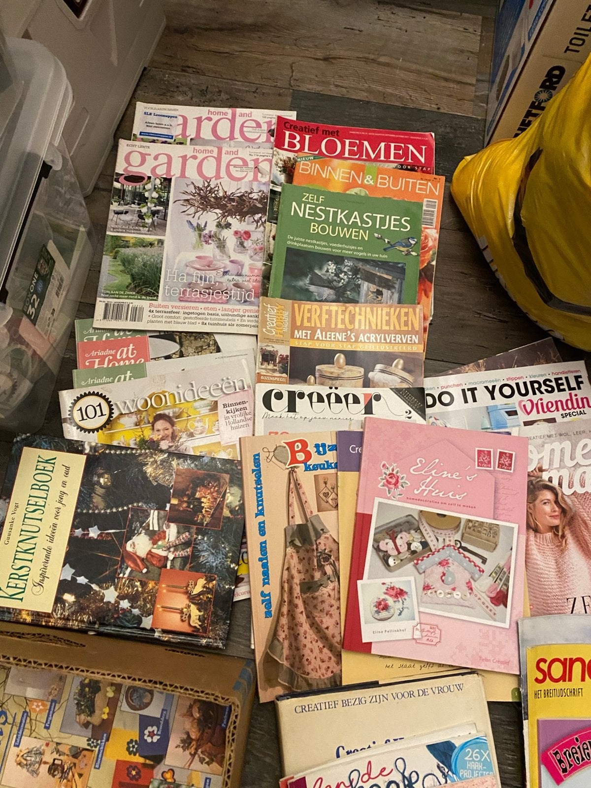 Hobbytijdschriften Boeken - Knutselen handdoeken rekje, Ophalen, Gelezen, Breien en Haken