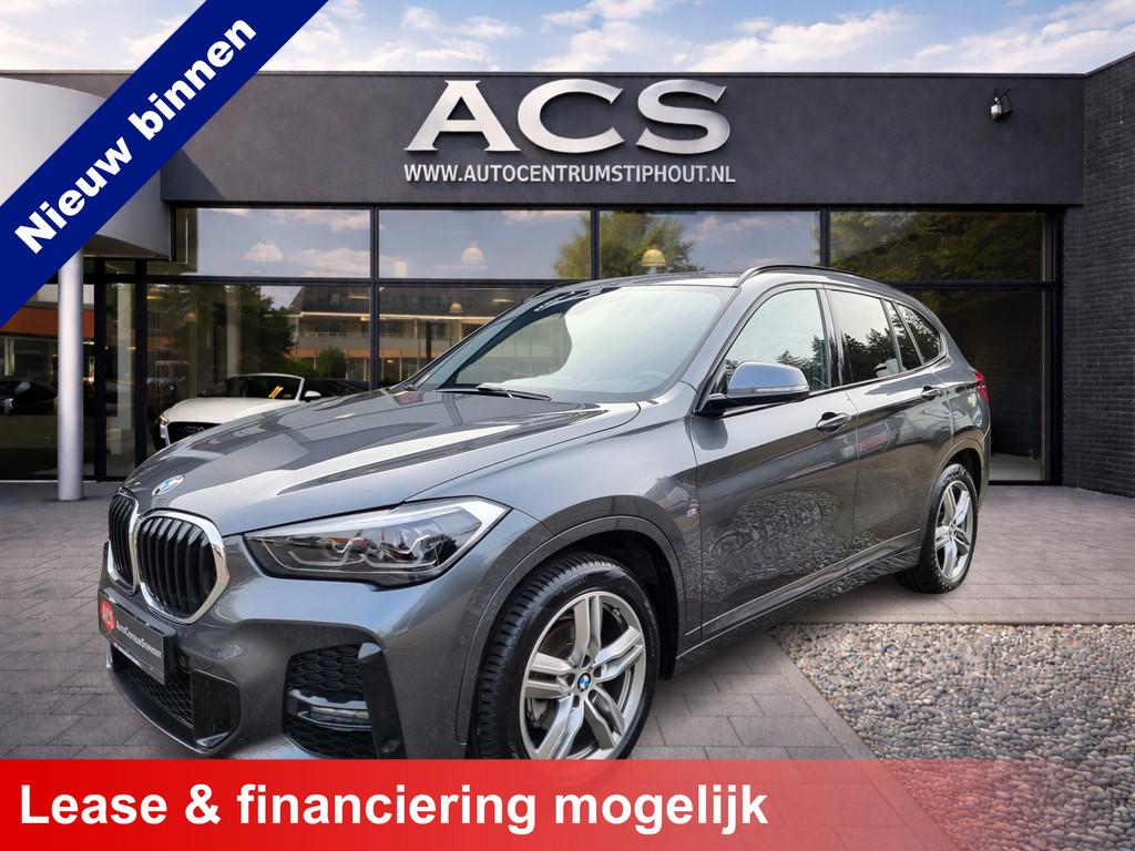 BMW X1 Automaat | High Executive | M-Sport | Pano | HUD | Le, 15 km/l, Gebruikt, Bedrijf, 3 cilinders