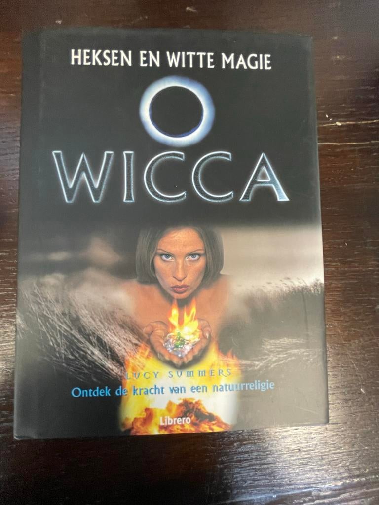 Wicca: Heksen en Witte Magie - Ontdek de kracht van een natu, Ophalen of Verzenden, Gelezen, Spiritualiteit algemeen, Achtergrond en Informatie