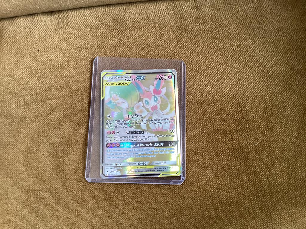 Gardevoir & Sylveon GX TAG TEAM Pokémon Kaart, Ophalen of Verzenden, Zo goed als nieuw, Losse kaart