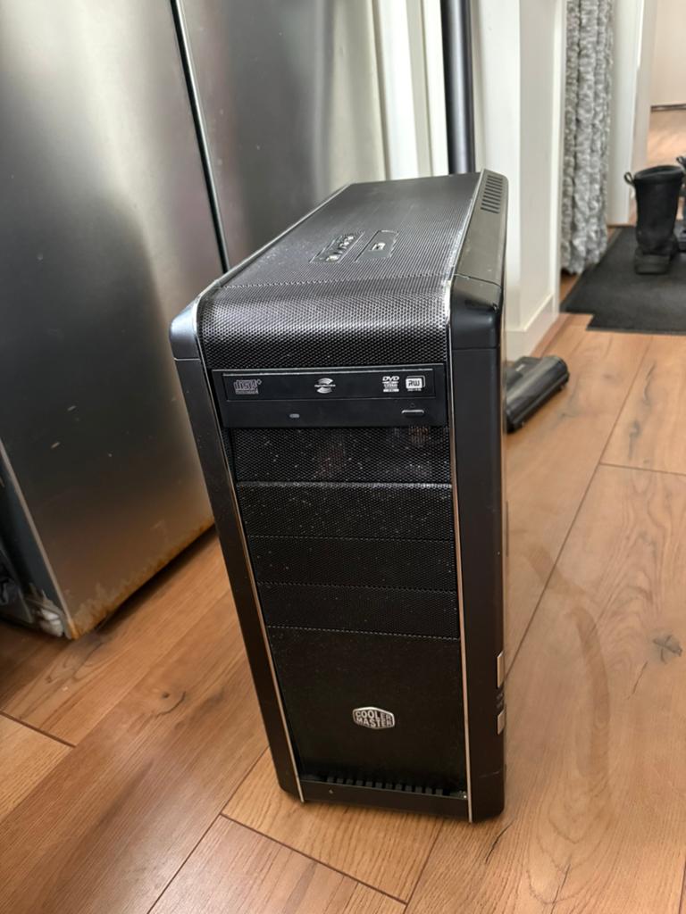 Cooler Master PC Behuizing met Voeding en Ventilator, Ophalen, Gebruikt