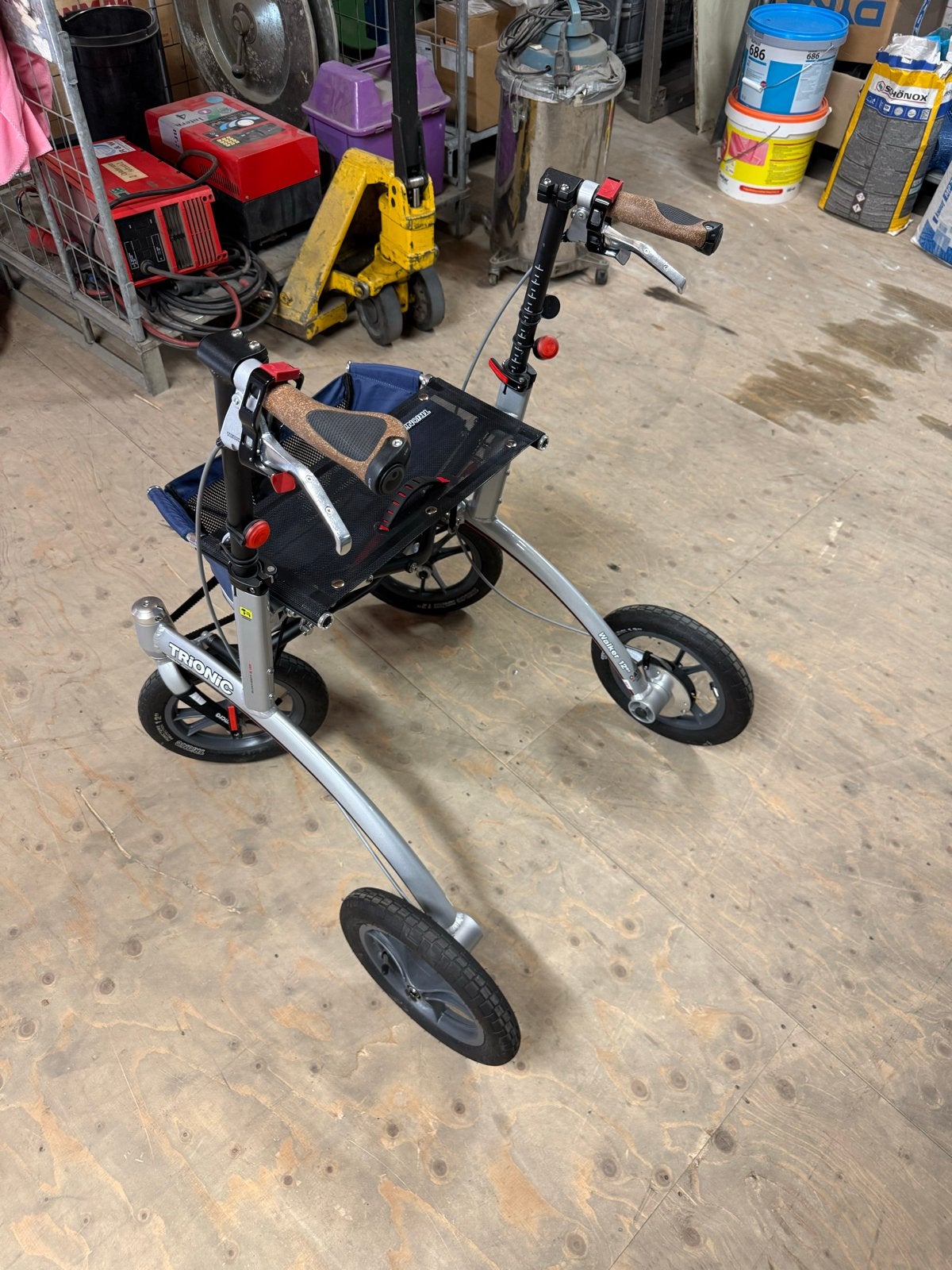 Trionic Walker 12er - buitenrollator / all-terrain rollator, Diversen, Rollators, Ophalen, Opvouwbaar, Zo goed als nieuw