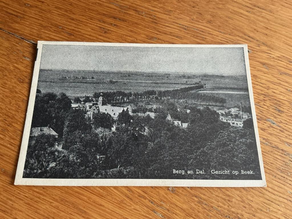 V112 Berg en Dal Gezicht op Beek, Ophalen of Verzenden, Gelderland