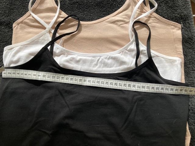 3 hemdjes. Het zwart en wit is  44/46 en huidkleur is XL., Kruidvat, Ophalen of Verzenden, Wit, Hemd