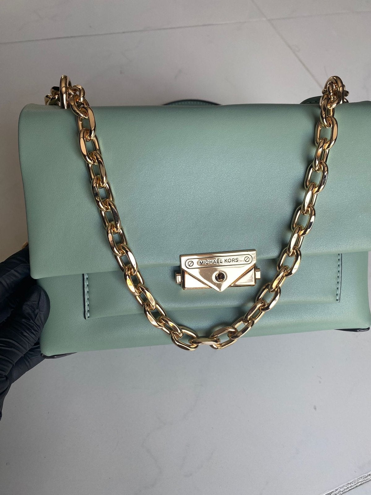 Michael Kors Schoudertasje - Mintgroen met Gouden Ketting, Ophalen of Verzenden, Nieuw, Groen, Schoudertasje
