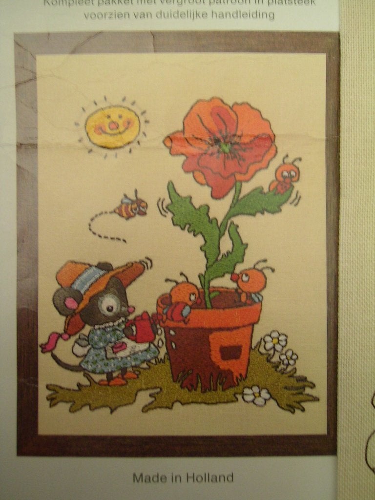 Nouvelle - 1 Stof en patroon . Matilda Mouse. Heb ook DMC, Ophalen of Verzenden, Nieuw, Handborduren, Patroon