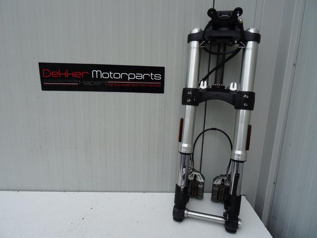 Complete Voorvork + Remklauwen Ducati Monster 821 2018-2021, Motoren, Onderdelen | Ducati, Gebruikt, -, -, Ophalen of Verzenden