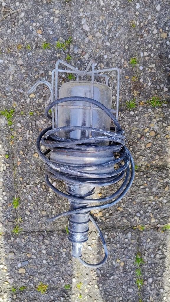 Oude bouwlamp zonder stekker, Ophalen of Verzenden, Gebruikt, Minder dan 50 watt, Lamp met armatuur