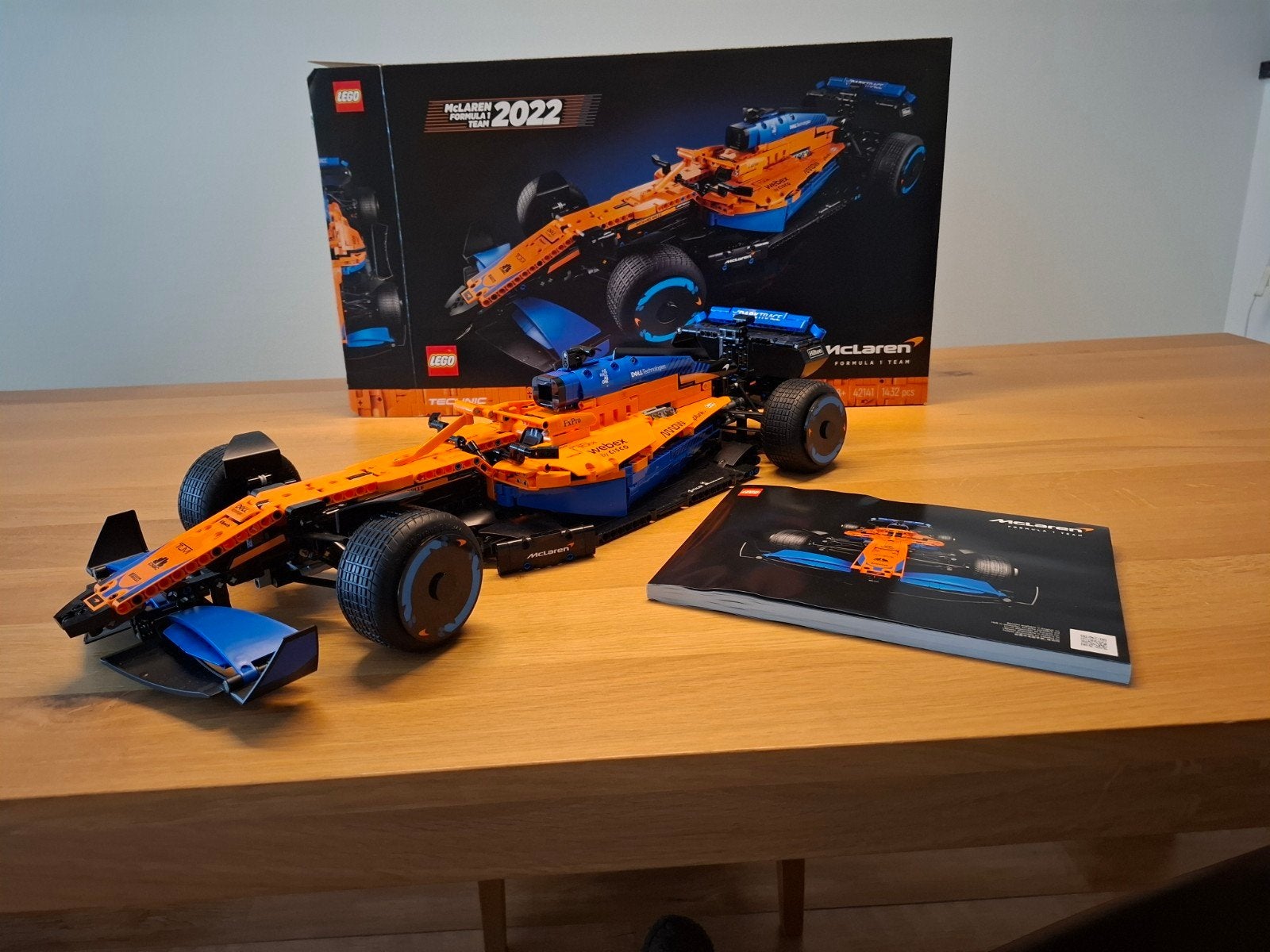 Lego mclaren f1 team 2022, Ophalen of Verzenden, Zo goed als nieuw, Groter dan 1:32