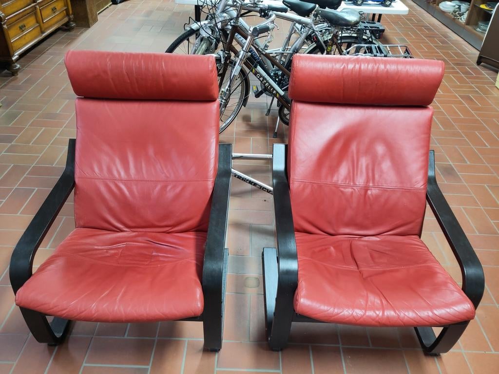 2x IKEA Poäng Fauteuil zwart met rood leer, Ophalen, Gebruikt, Twee, Leer