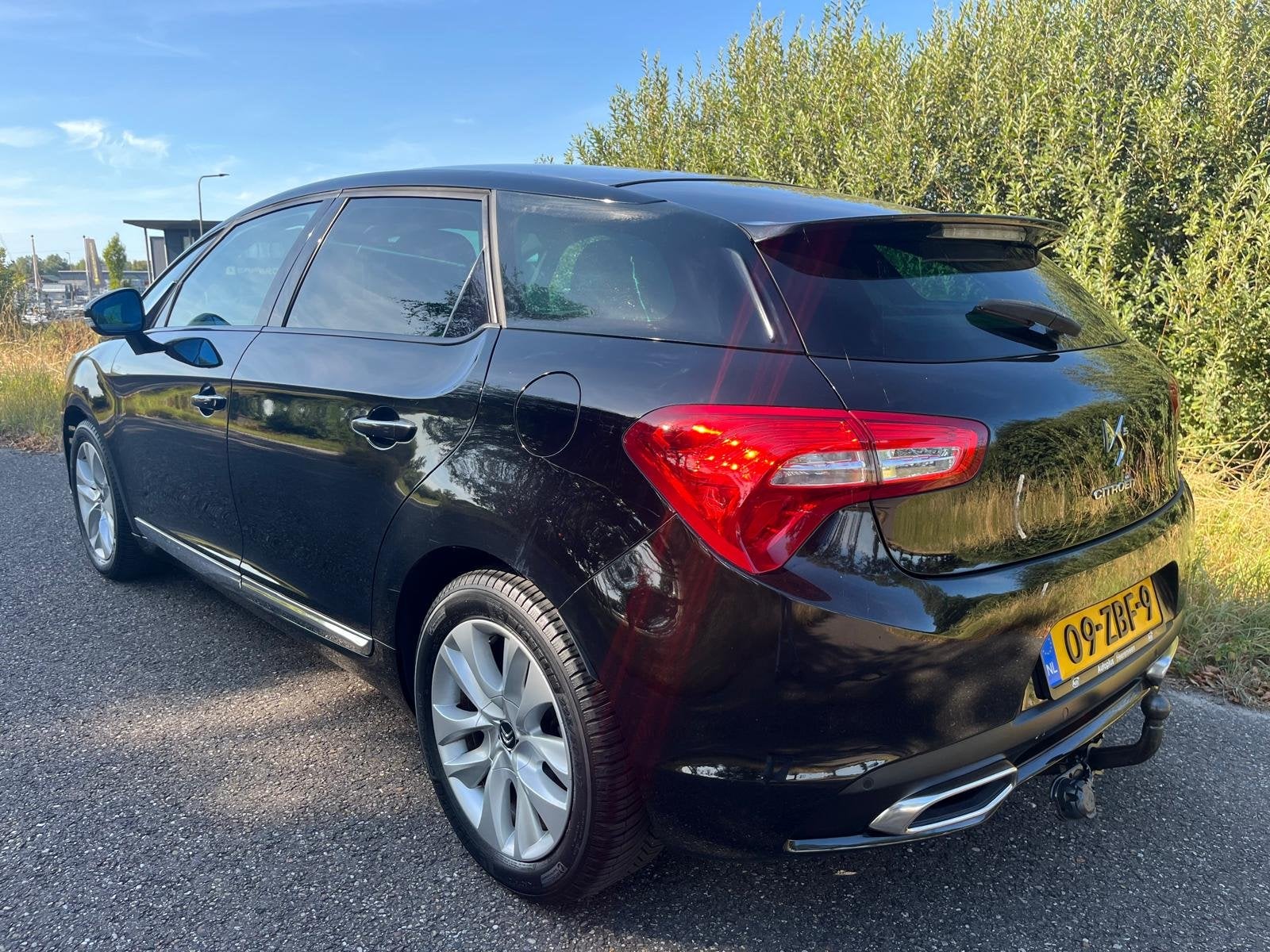 Citroën DS5 1.6 | Clima | Cruise | Navi | Panodak | Achteru, Auto's, Citroën, Gebruikt, Zwart, 1598 cc, 1500 kg