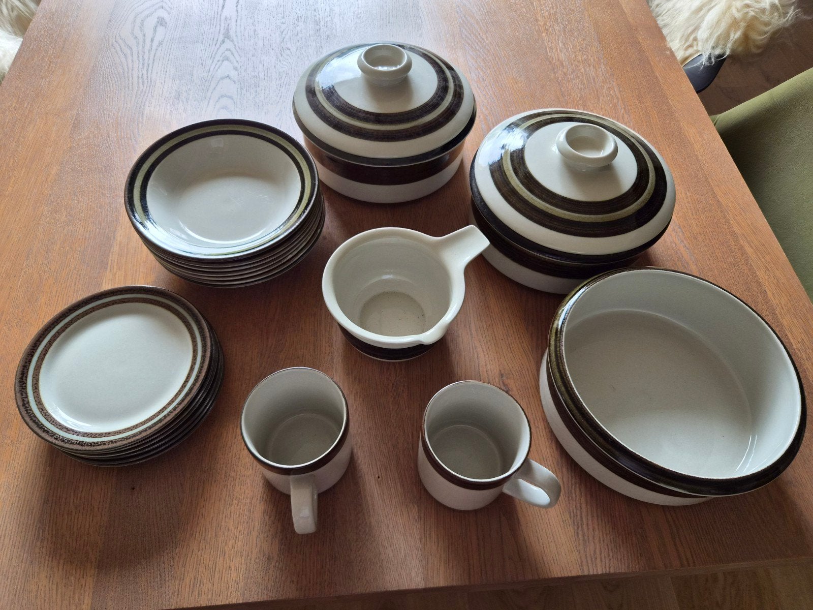 Vintage servies set - arabia karelia, Ophalen, Overige stijlen, Bord(en)