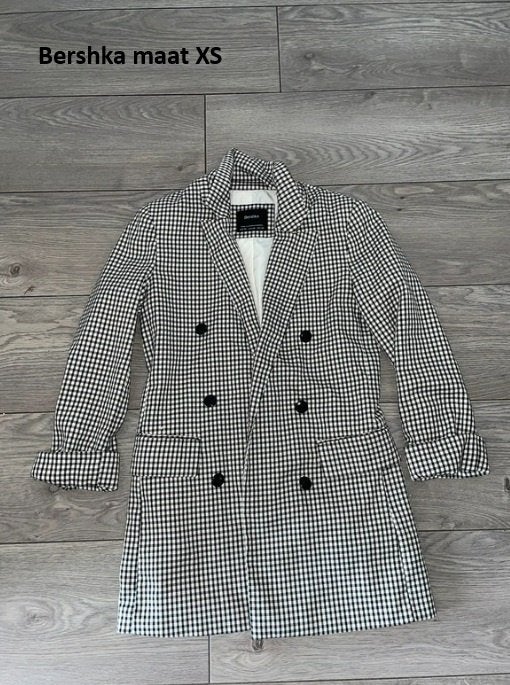 zwart wit geblokte blazer maat XS Bershka, Kleding | Dames, Ophalen of Verzenden, Zo goed als nieuw, Maat 34 (XS) of kleiner, Zwart