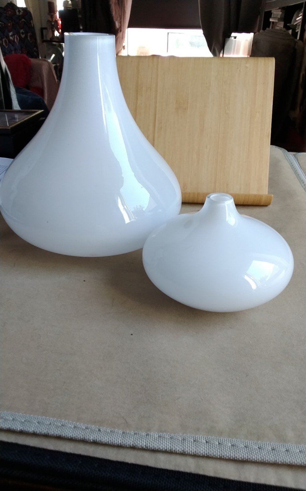 2 handmade Witte Glazen Vazen LEONARDO en IKEA, Ophalen of Verzenden