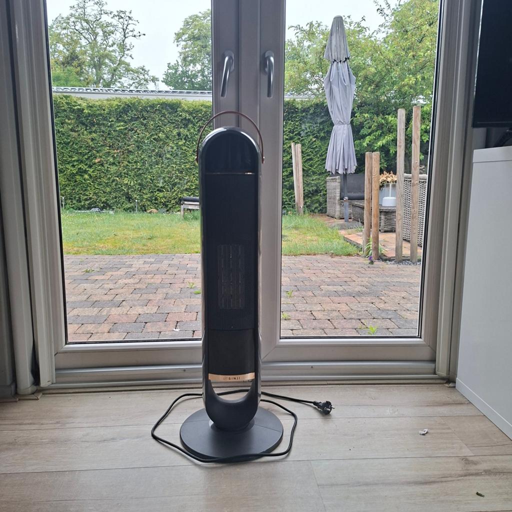 Sinji Flame Tower Heater SITH-0308 - 2000W met vlameffect, Ophalen of Verzenden, Nieuw
