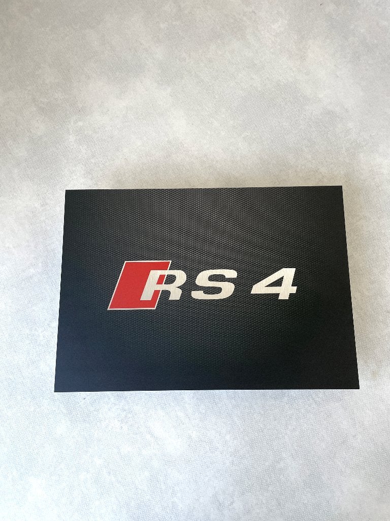 Reclamebord Audi RS4 logo embleem, groot 40x57cm aluminium, Ophalen of Verzenden, Nieuw, Reclamebord