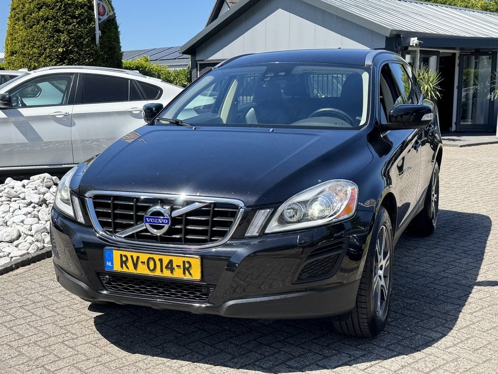 Volvo XC60 2.0 D3 5-Cilinder 2011 Automaat Trekhaak, Euro 5, 15 km/l, Gebruikt, 1984 cc
