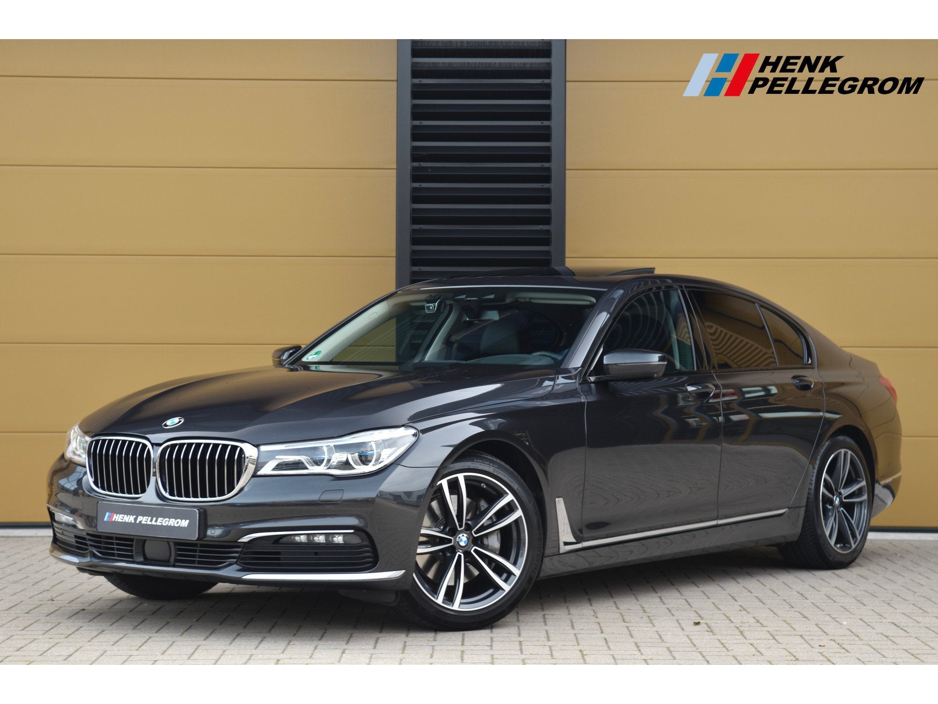 BMW 7 Serie 740i High Executive * Schuifdak * Stoelmassage *, Automaat, Gebruikt, 1700 kg, Met garantie (alle)