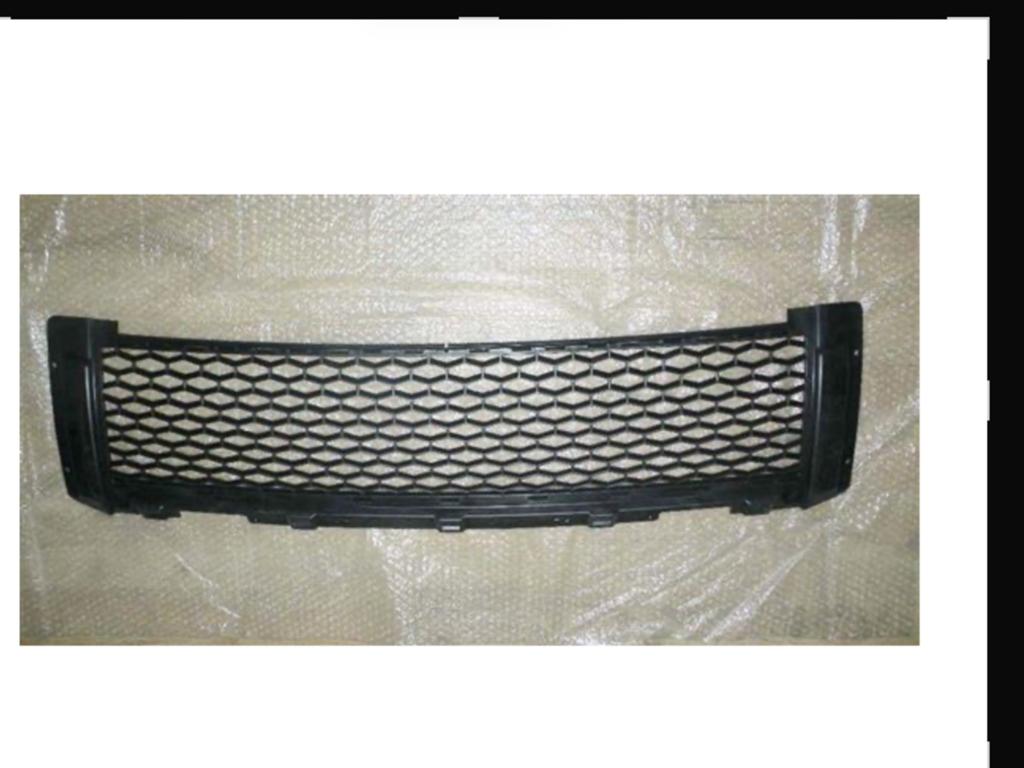 LAND ROVER FRONT BUMPER LOWER GRILL  LR2 07-10 LR003295, Land Rover, Voor, Nieuw, Ophalen of Verzenden