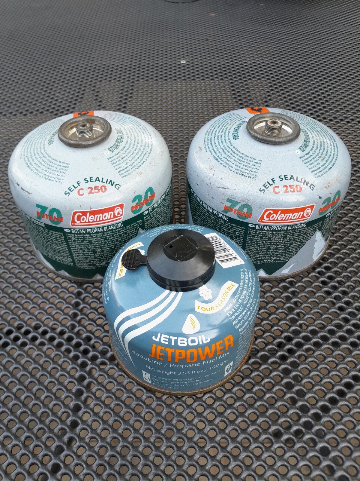 Gasbussen voor Coleman brander (2x 220g, 1x 100g), Ophalen, Zo goed als nieuw