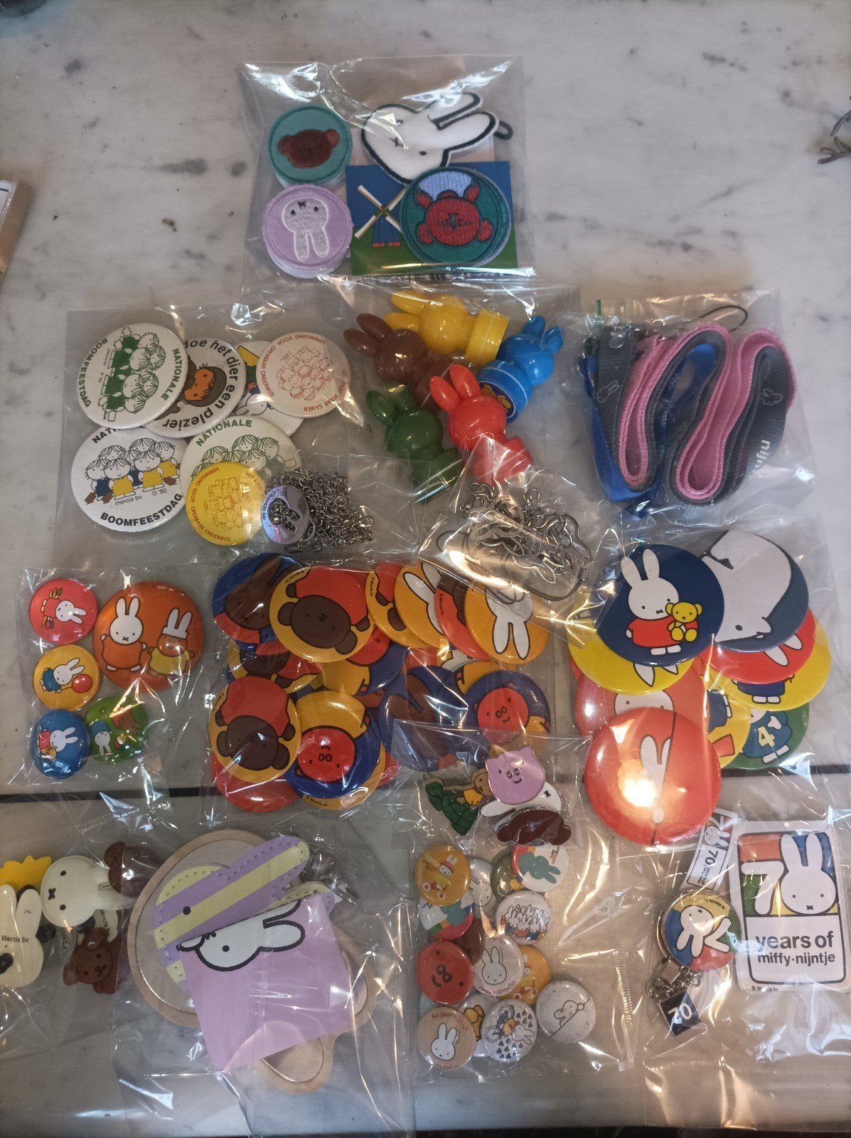 dick Bruna verzameling merchandise buttons etc, Verzamelen, Poppetjes en Figuurtjes, Ophalen of Verzenden, Zo goed als nieuw