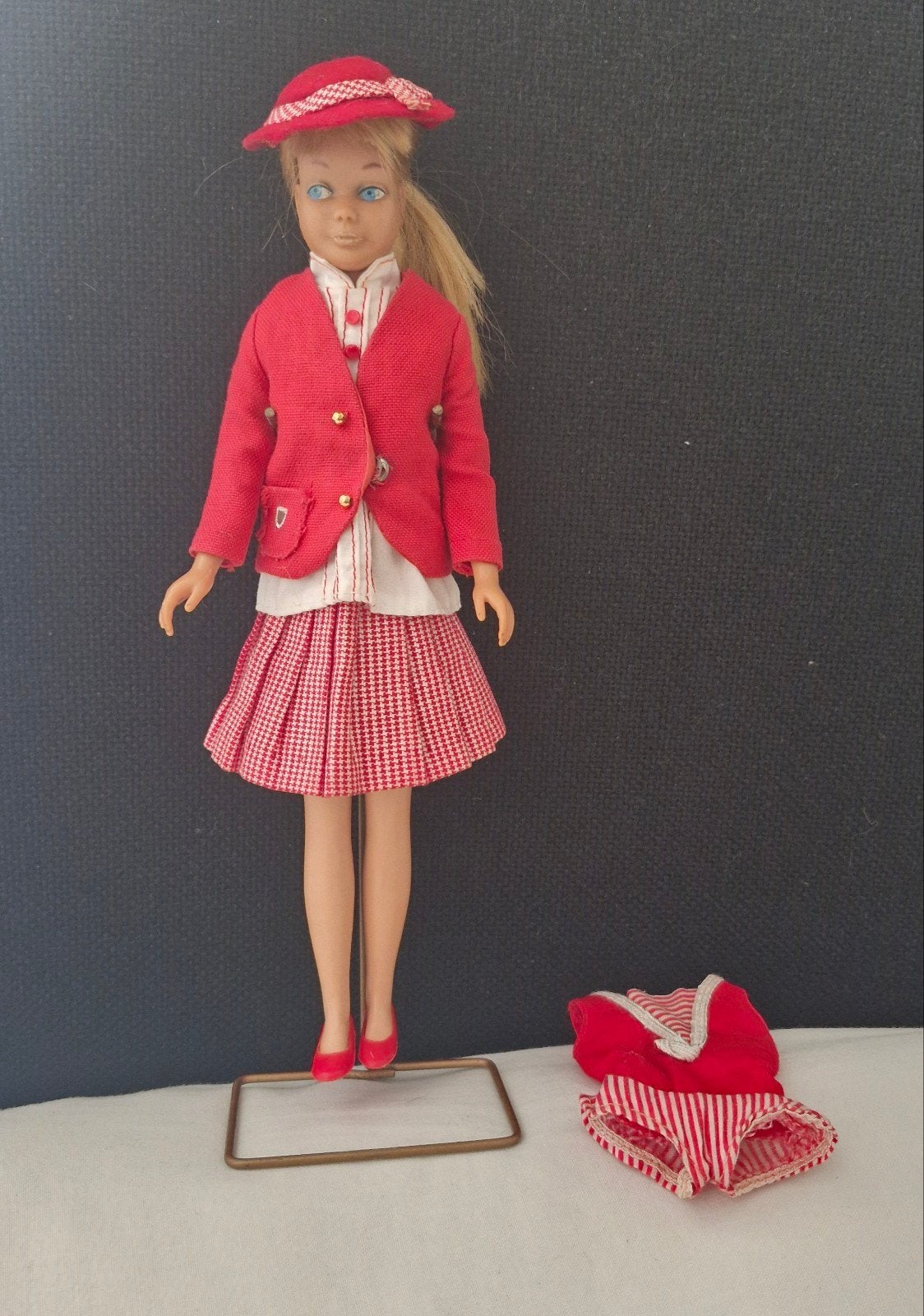 Vintage Barbie Skipper Mattel 1963 Japan met Schoolgirl set, Ophalen of Verzenden, Zo goed als nieuw