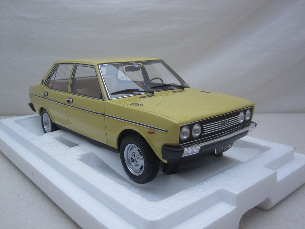 Fiat 131 1600 Mirafiori Special 1974 Geel 1:18 Laudo, Hobby en Vrije tijd, Ophalen of Verzenden, Nieuw, Auto, Overige merken