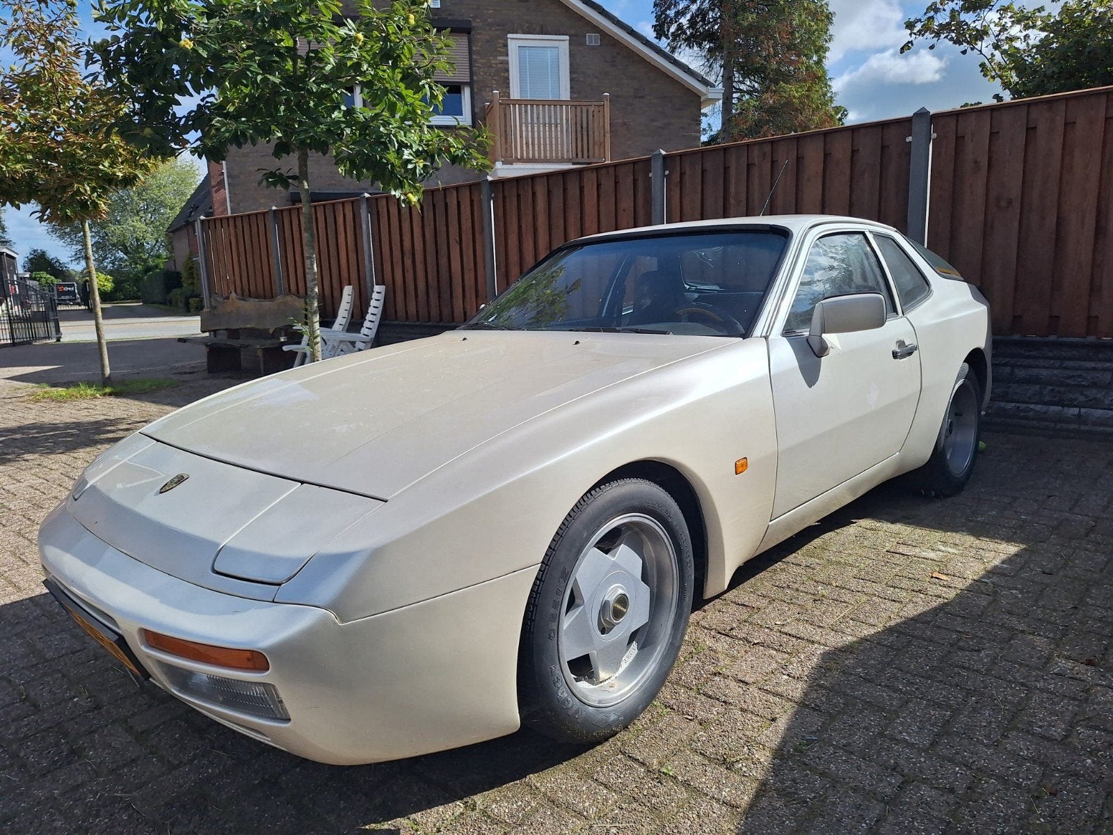 Porsche 924 2.0 Coupe 1976 Wit Borbet velgen bodykit, Auto's, 125 pk, 4 cilinders, 1984 cc, Wit