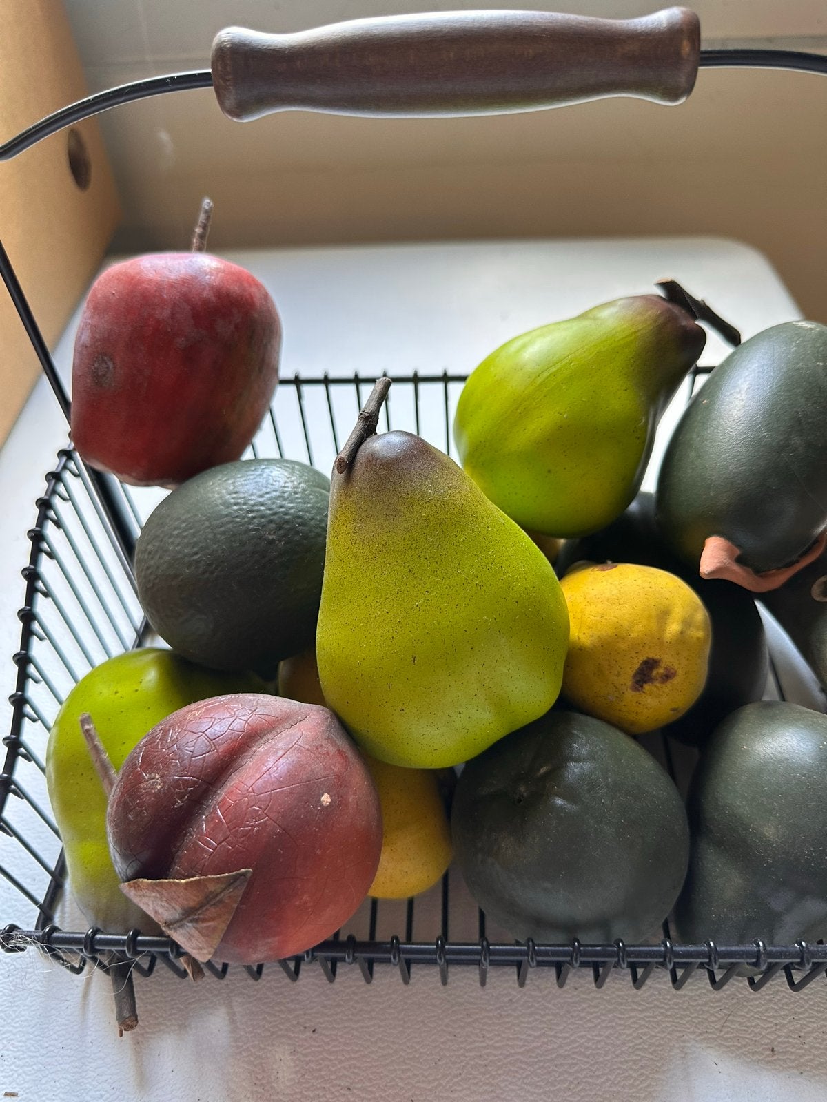 Mand met decoratief nep fruit, Huis en Inrichting, Woonaccessoires | Overige, Meerkleurig, Overige materialen, Overige stijlen
