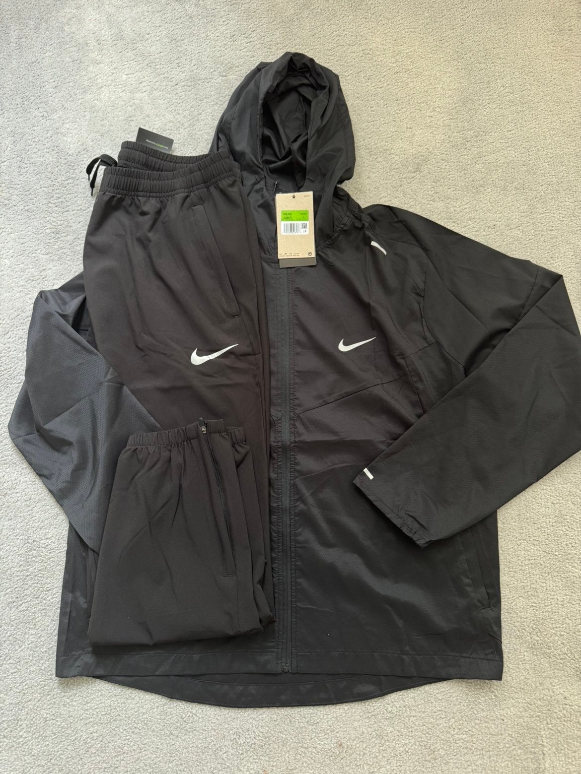 Nike miler trainingspakken, Kleding | Heren, Sportkleding, Zwart, Nieuw, Overige maten, Ophalen of Verzenden