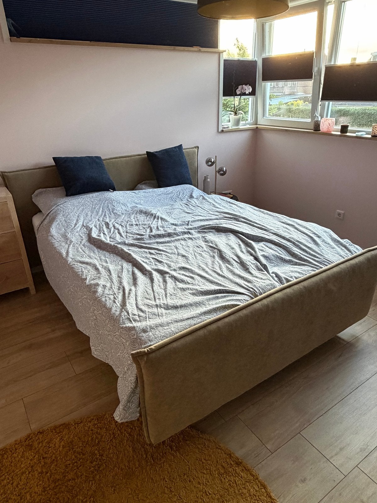 Tweepersoons boxspring 180x200 zandkleur, Huis en Inrichting, Slaapkamer | Bedden, Ophalen, Beige, Tweepersoons, 200 cm