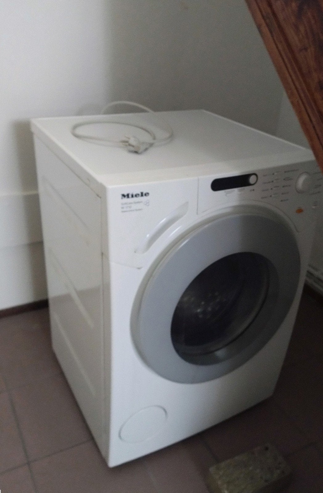 Miele W1714 SoftCare System Wasmachine, Ophalen, 1200 tot 1600 toeren, Gebruikt, Wolwasprogramma
