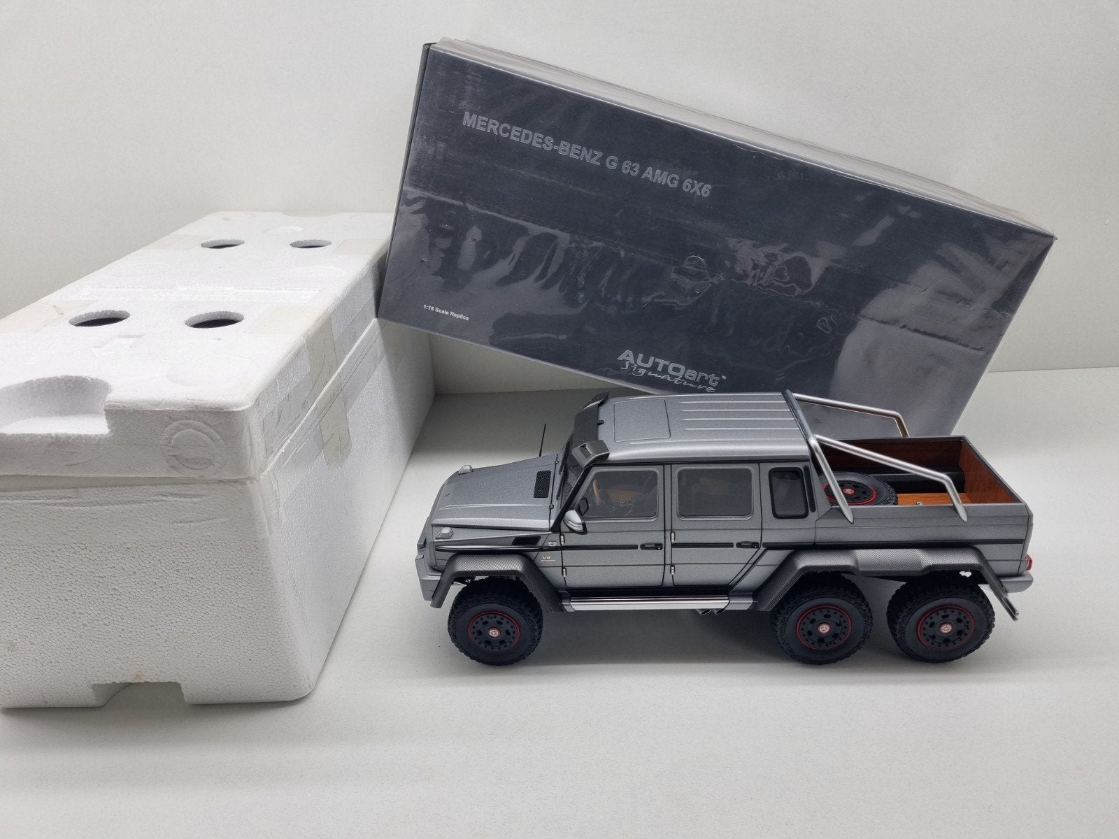 Autoart
Mercedes-Benz G63 AMG 6X6 76308 1:18 Nieuwstaat, Hobby en Vrije tijd, Modelauto's | 1:18, Ophalen of Verzenden, Nieuw