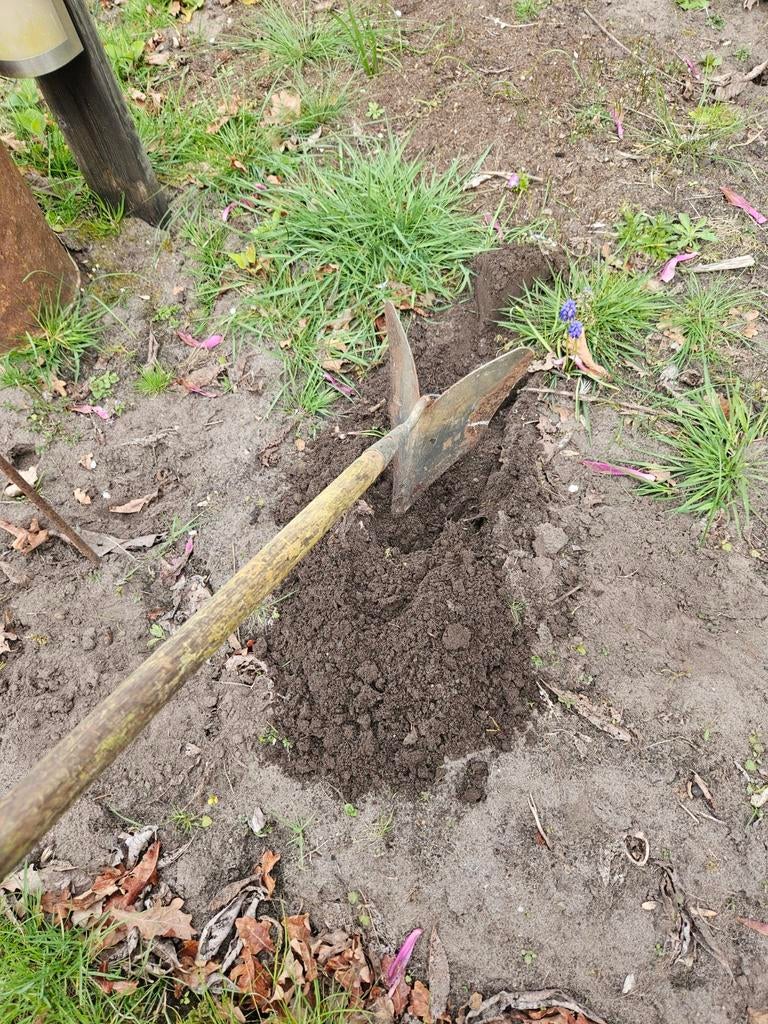 Handploeg. Vorentrekker Om aardappelen aan te gruppen., Ophalen, Gebruikt