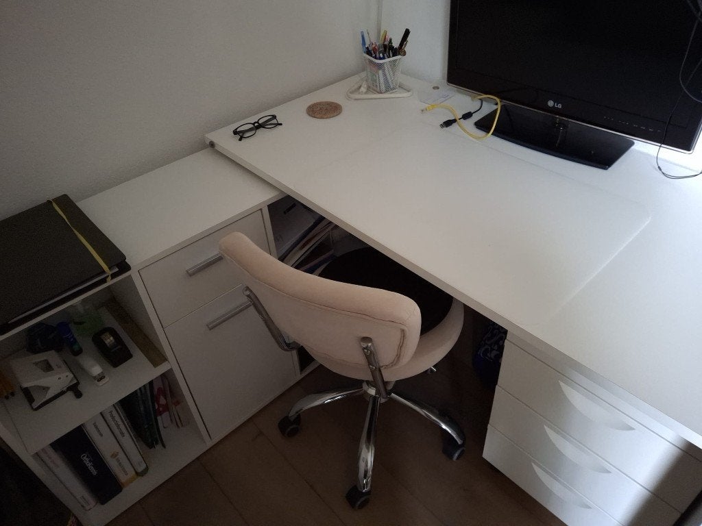Bureau, Huis en Inrichting, Bureaus, Hoekbureau, Zo goed als nieuw, Overige merken, Wit