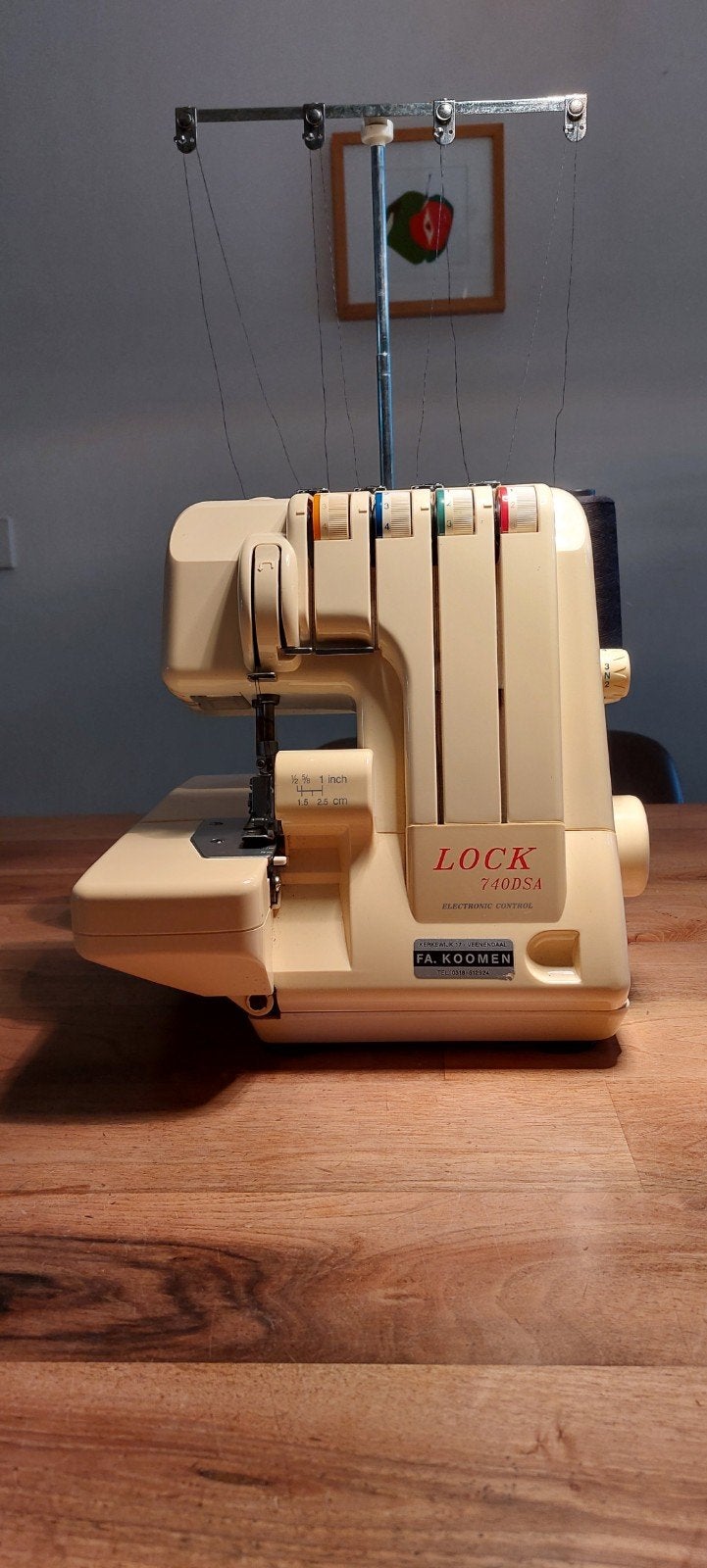 Lock 740DSA Lockmachine (m2455165913) — Naaimachines en Toebehoren ...