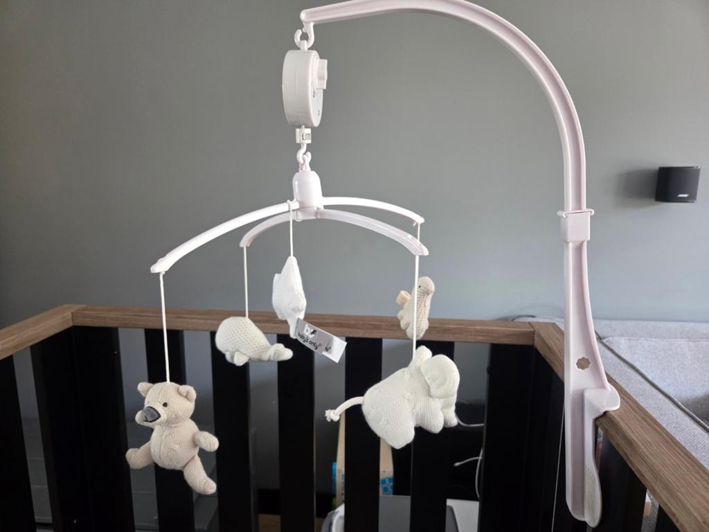 Baby's only muziekmobiel zand/wolwit/wit, Kinderen en Baby's, Ophalen of Verzenden, Zo goed als nieuw, Mobiel
