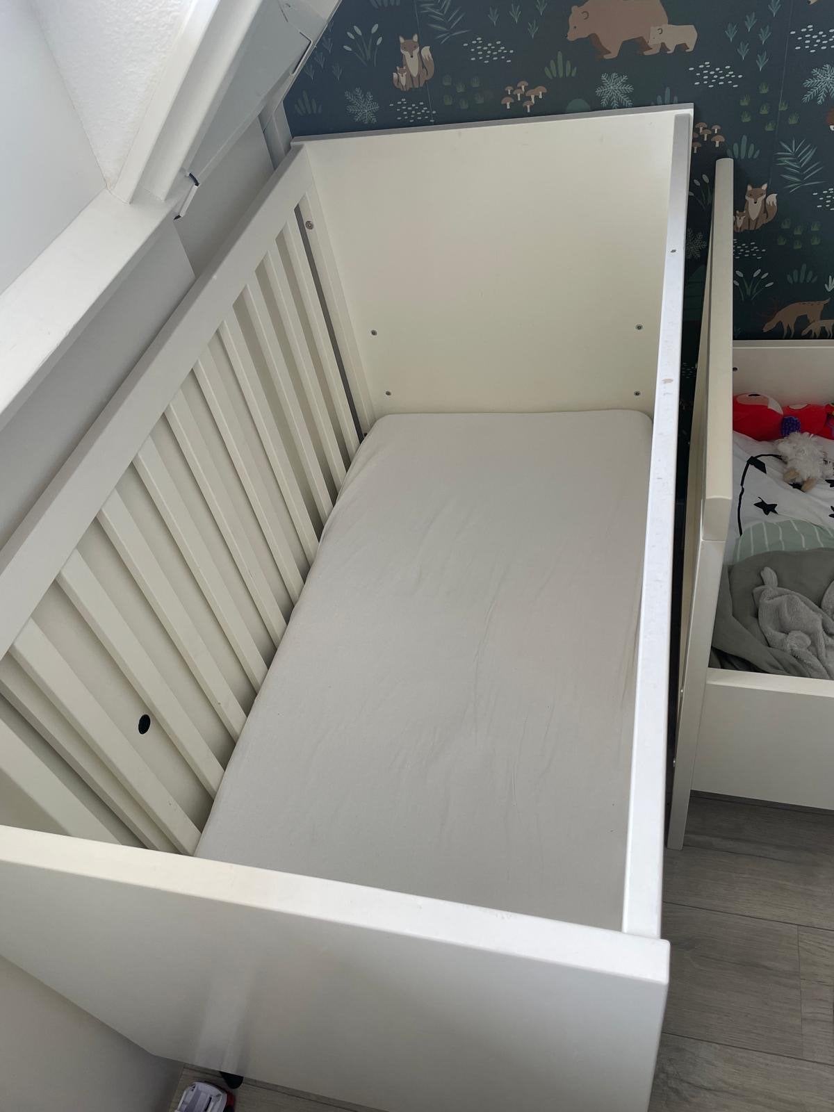 Gebruikt babybedje/ledikant met matras (60x120 cm), Kinderen en Baby's, Babywiegjes en Ledikanten, Ophalen, Gebruikt, Ledikant