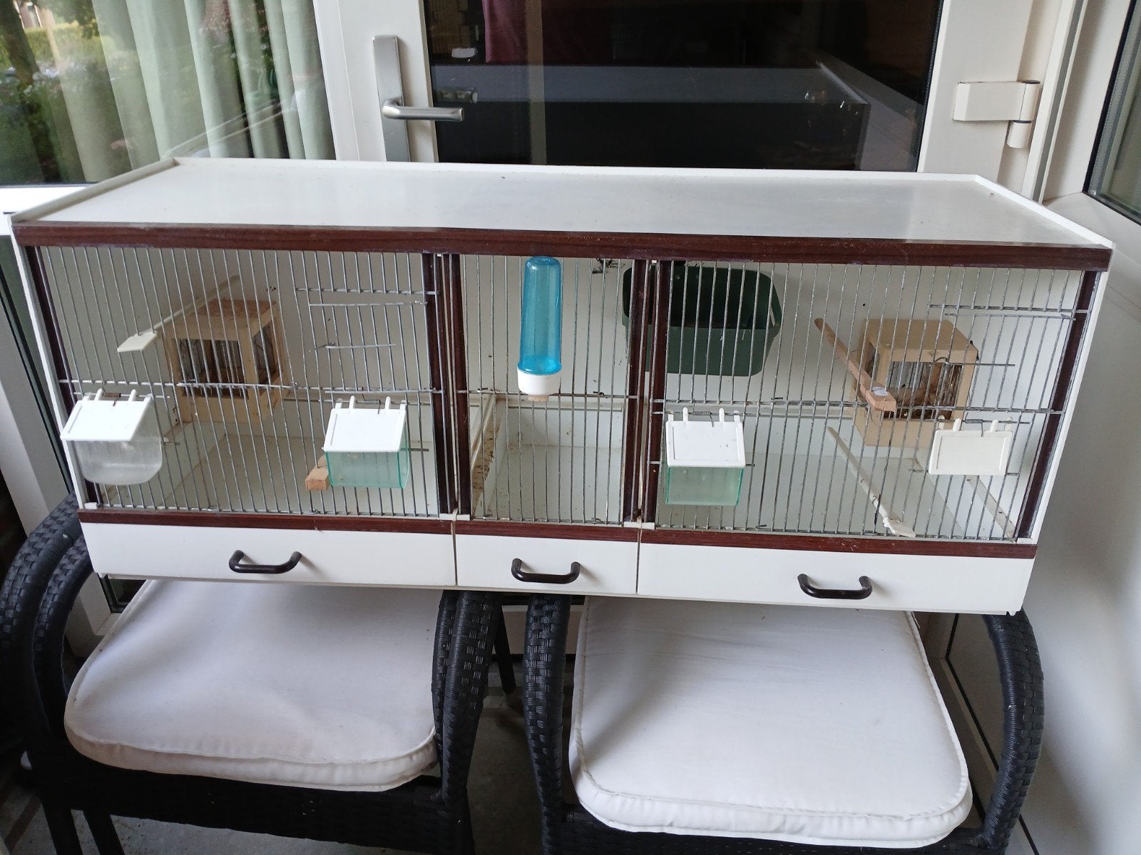 1 Bakker kooi met drie afdelingen, Dieren en Toebehoren, Vogels | Hokken en Kooien, Ophalen, Metaal, Vogelkooi